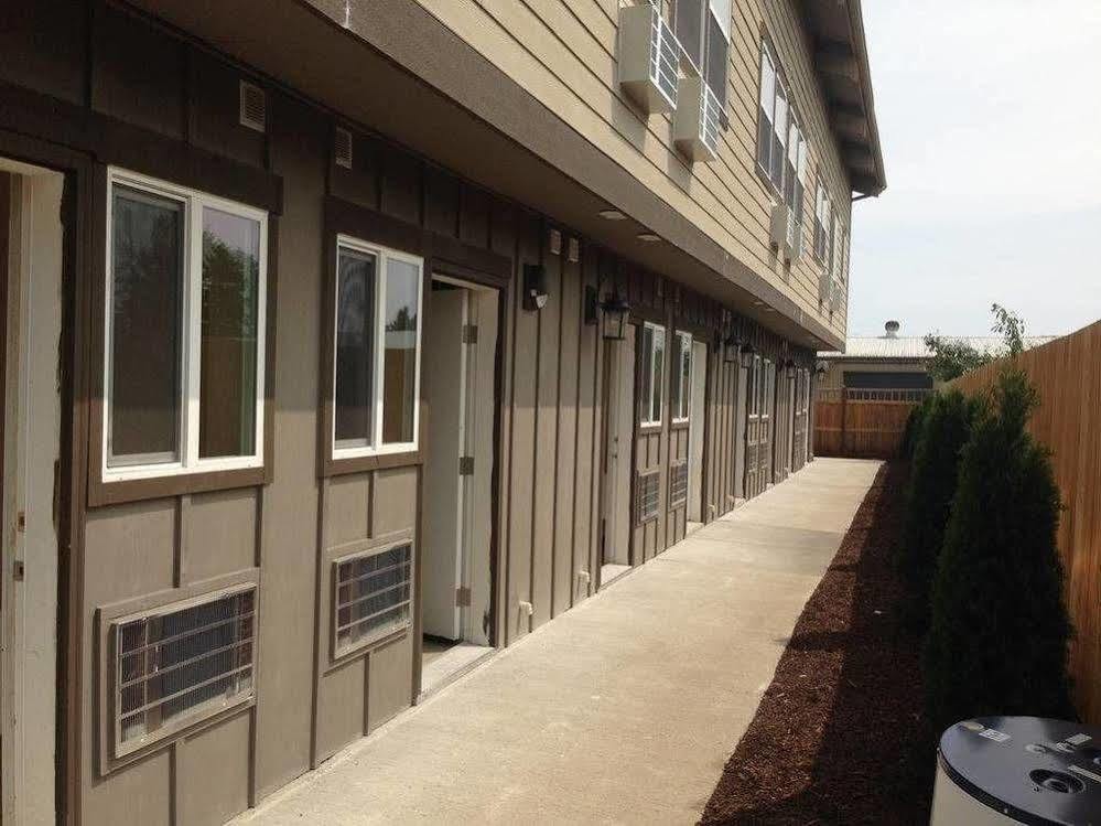 Orca Inn Suites Ferndale Bagian luar foto