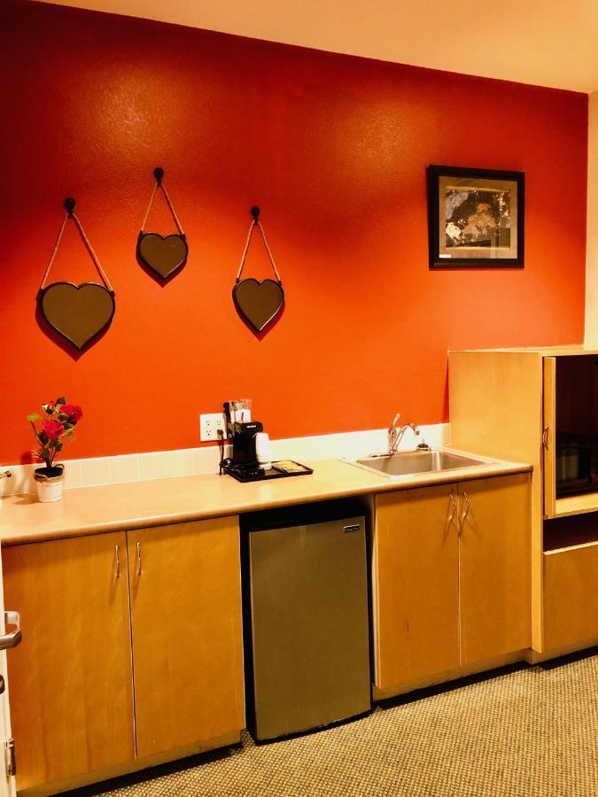Orca Inn Suites Ferndale Bagian luar foto